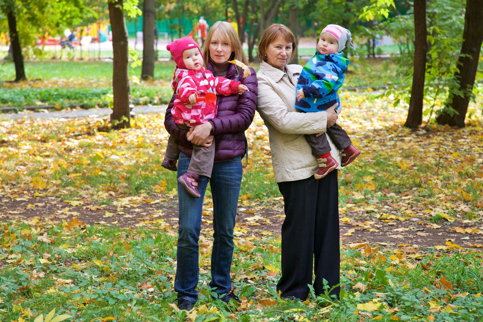 Яна, мама, бабушка, Аня